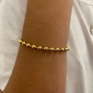 PULSEIRA BOLAS COM FILETE SEPARANDO