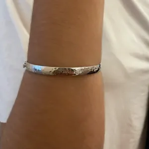 BRACELETE ARO TRABALHADO