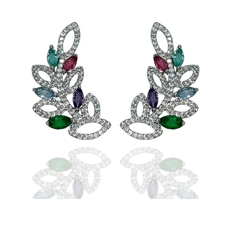 BRINCO EAR CUFF FOLHAS COM CRAVAÇÃO E NAVETES