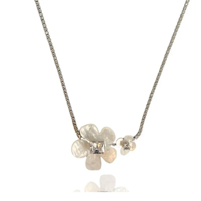 COLAR RIVIERA FLOR COM FLOR EM ACRÍLICO