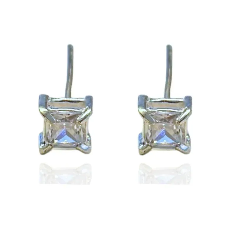 BRINCO PONTO DE LUZ QUADRADO COM GARRA