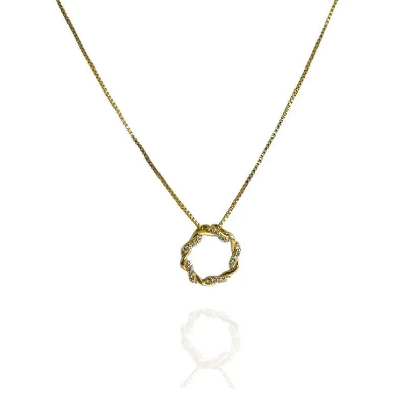 COLAR TORCIDO CRAVEJADO