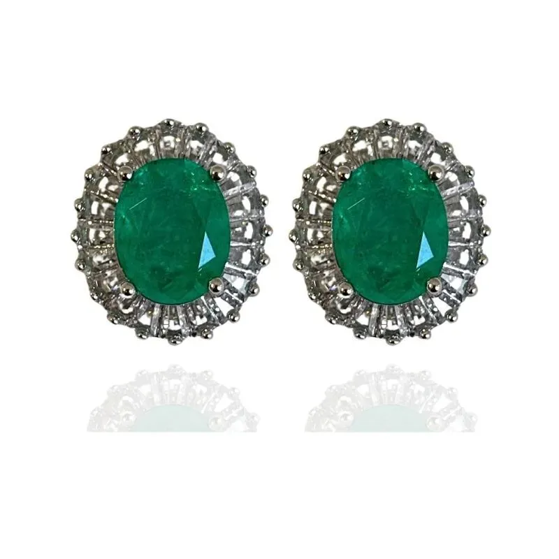 BRINCO OVAL COM BAGUETES EM VOLTA DA PEDRA