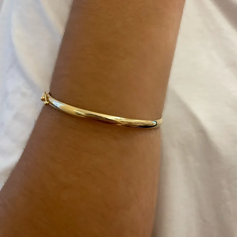 BRACELETE LISO COM FECHO