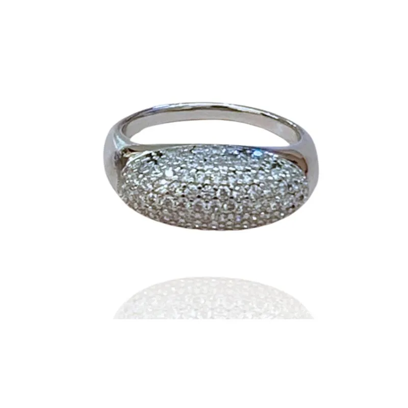 ANEL COM OVAL CRAVEJADO