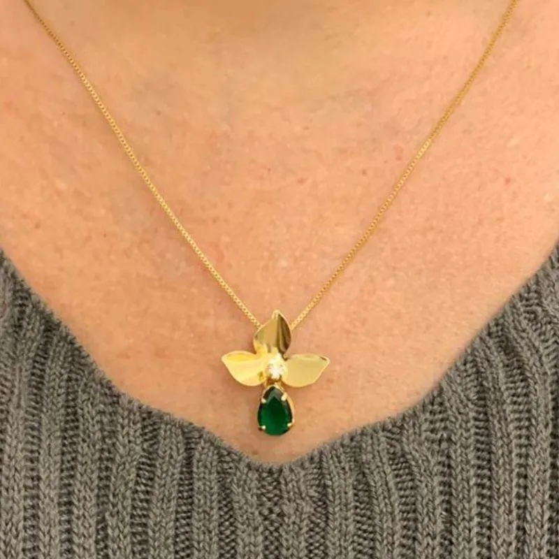 COLAR FLOR COM GOTA