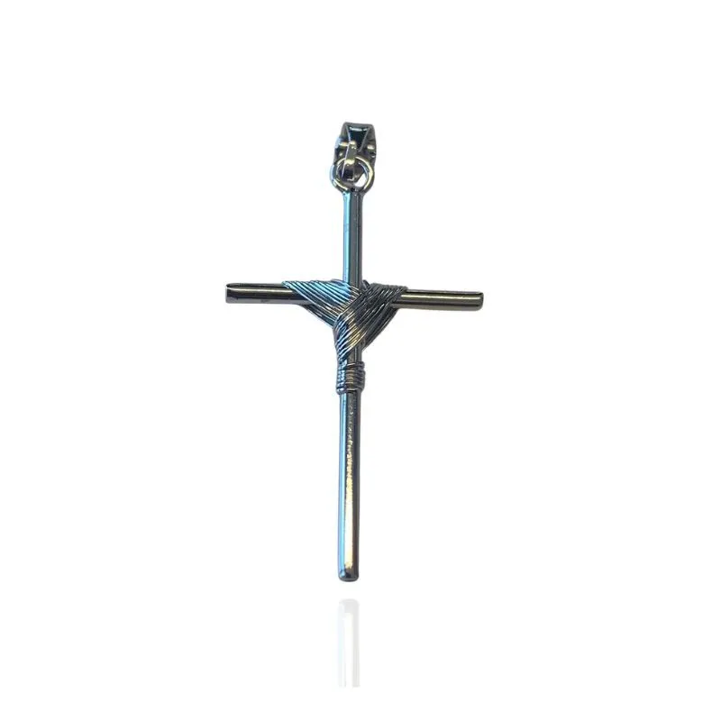 PINGENTE CRUZ COM AMARRAÇÃO DE FIO PINGENTE CRUZ COM AMARRAÇÃO DE FIO