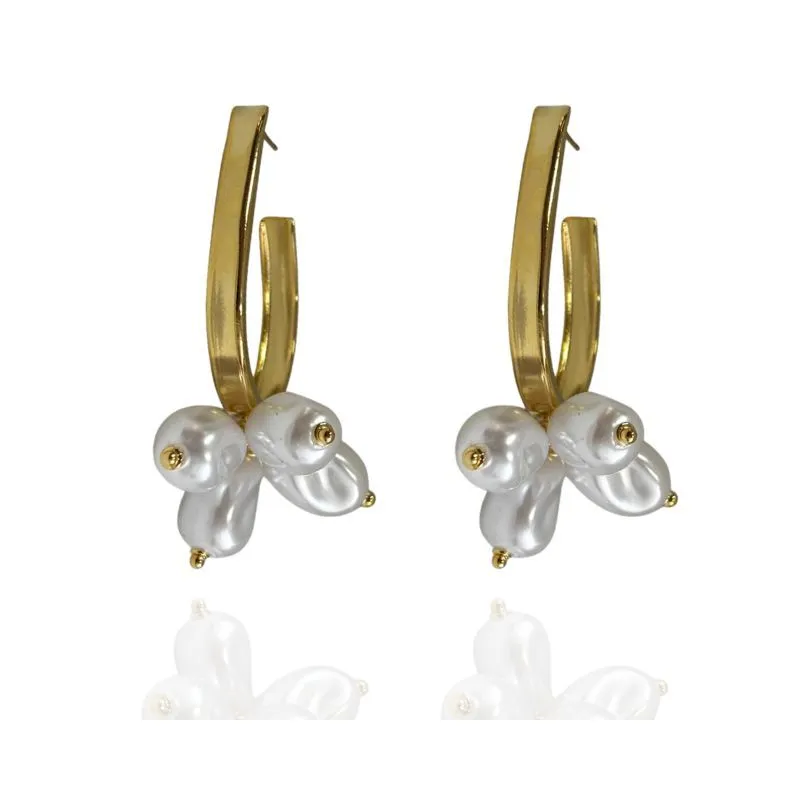 ARGOLA COM CACHO DE PÉROLAS