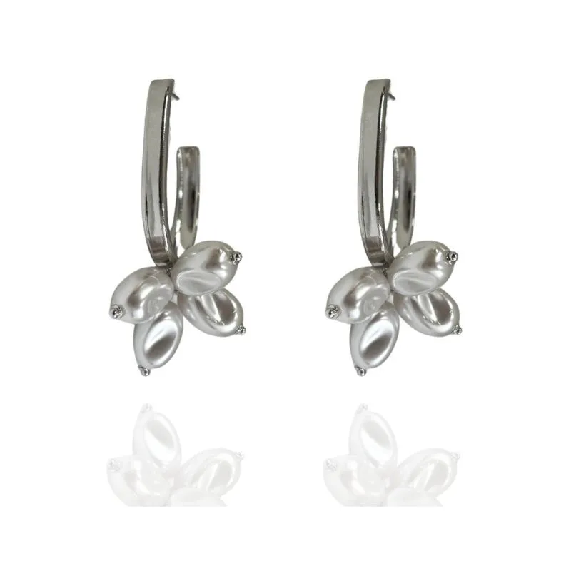 ARGOLA COM CACHO DE PÉROLAS