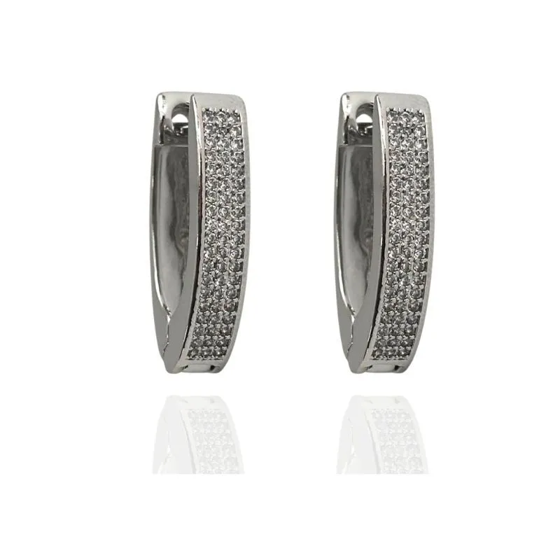 ARGOLA EM V CRAVEJADA