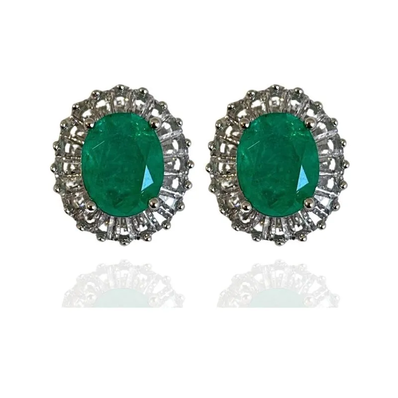 BRINCO OVAL COM BAGUETES EM VOLTA DA PEDRA