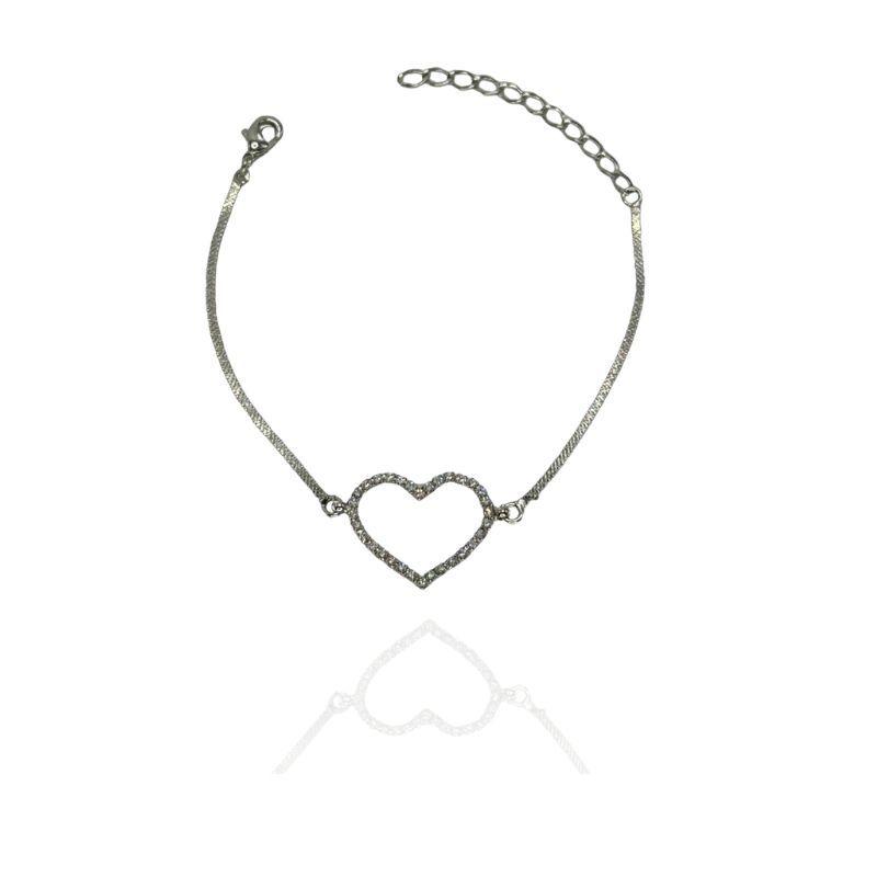 PULSEIRA FITA COM CORAÇÃO VAZADO CRAVEJADO EM VOLTA